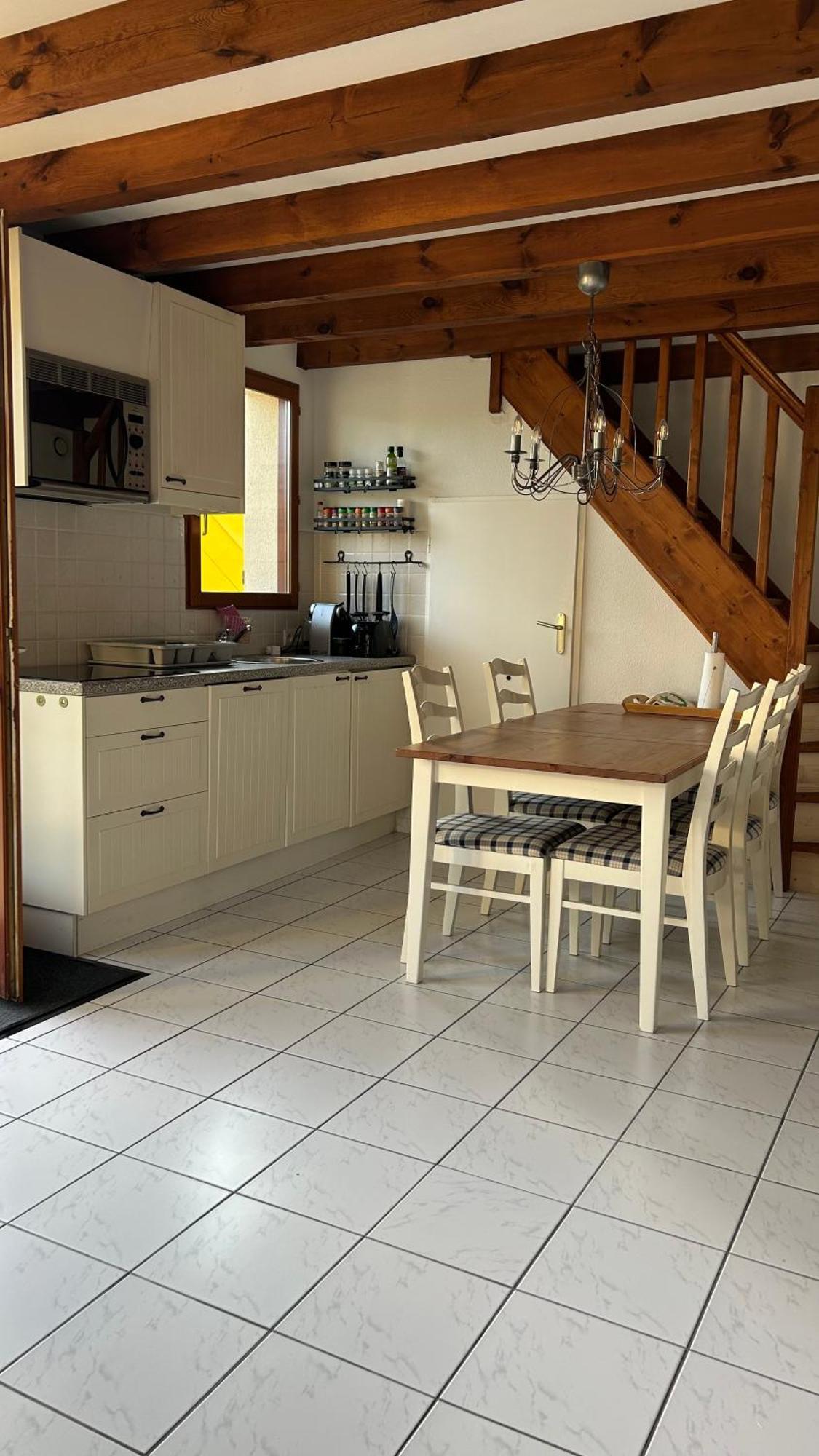 Jolie Maison De Vacances Avec Terrasse Et Jardin Saint-Julien-en-Born Exteriör bild